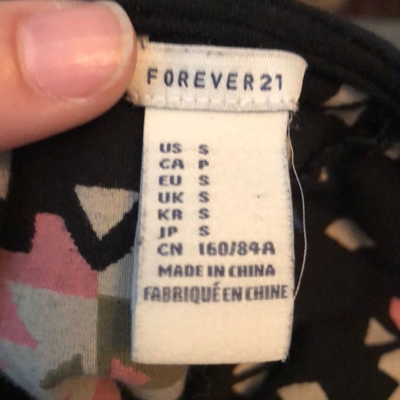 Forever 21 black print romper size small - Picture 4 of 4